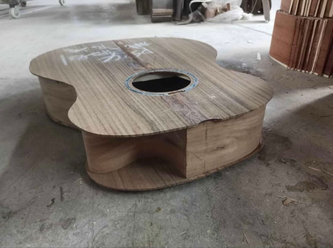 Byron ハワイアンコア OM アコースティックギター