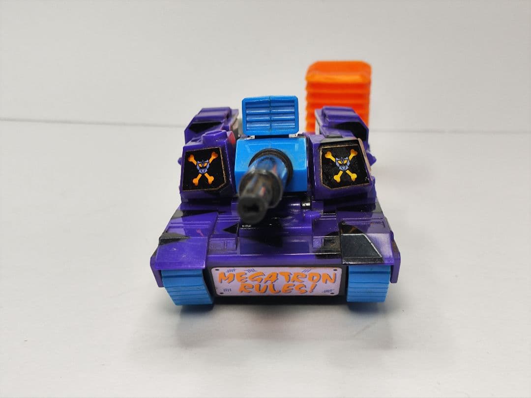 箱付きトランスフォーマーG2　TRF-2破壊大帝メガトロン　ミサイルタンク