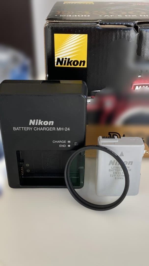 【美品】Nikon D3300 18-55 VR II レンスキット（レッド）