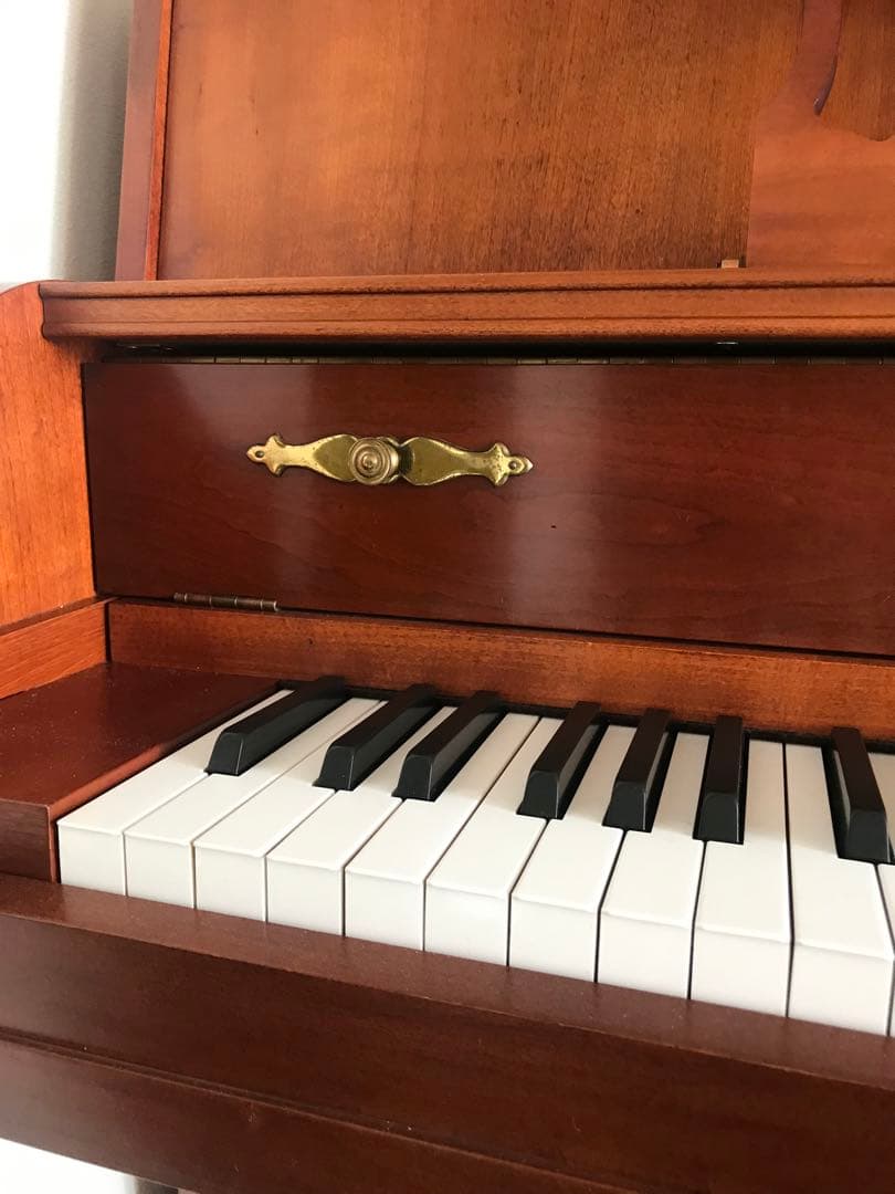 YAMAHAアップライトピアノ　USA製　貴重　88鍵