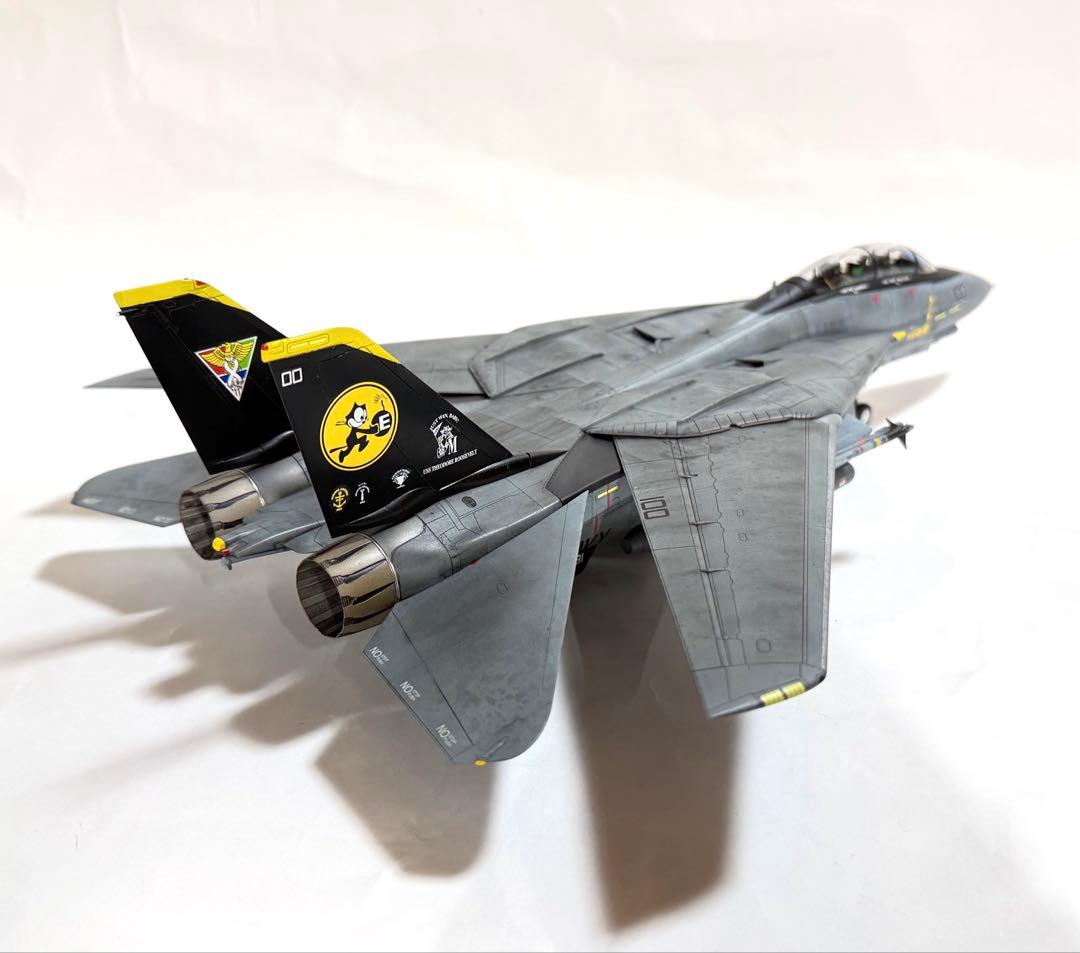タミヤ1/48 F-14D TOMCATトムキャッターズ仕様 完成品