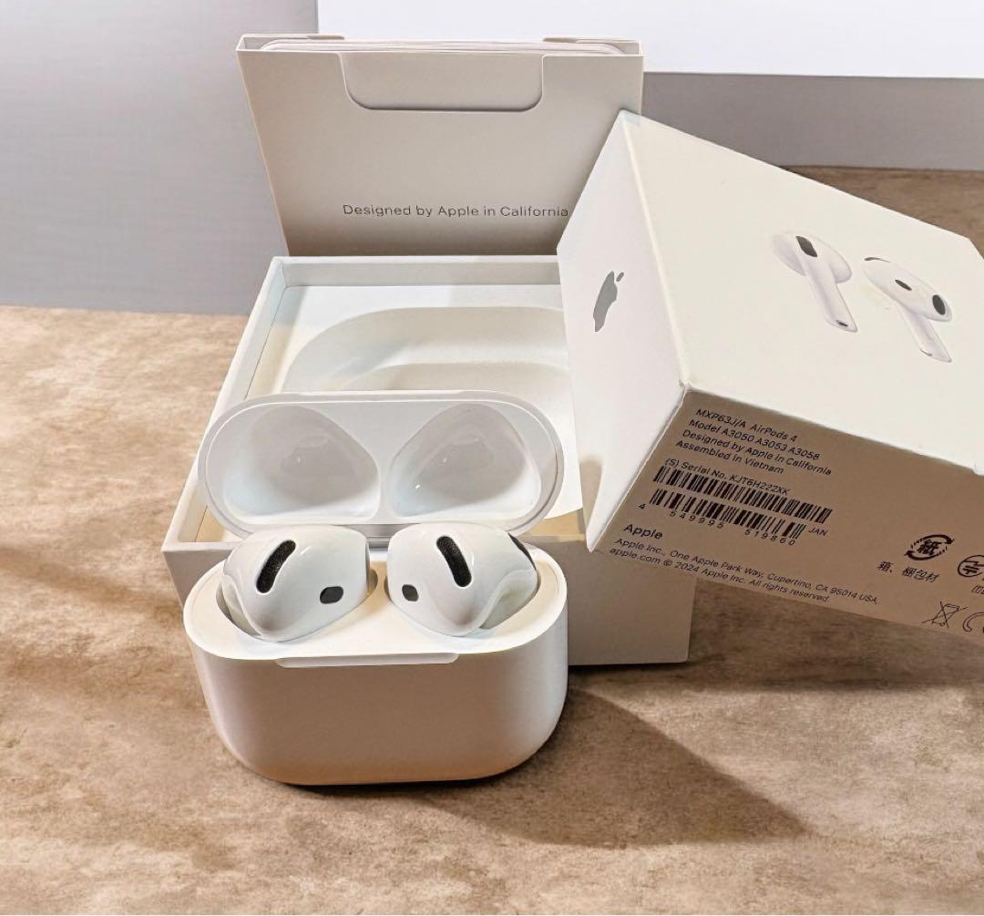 Apple AirPods 4 本体　元箱・ケース・説明書付き