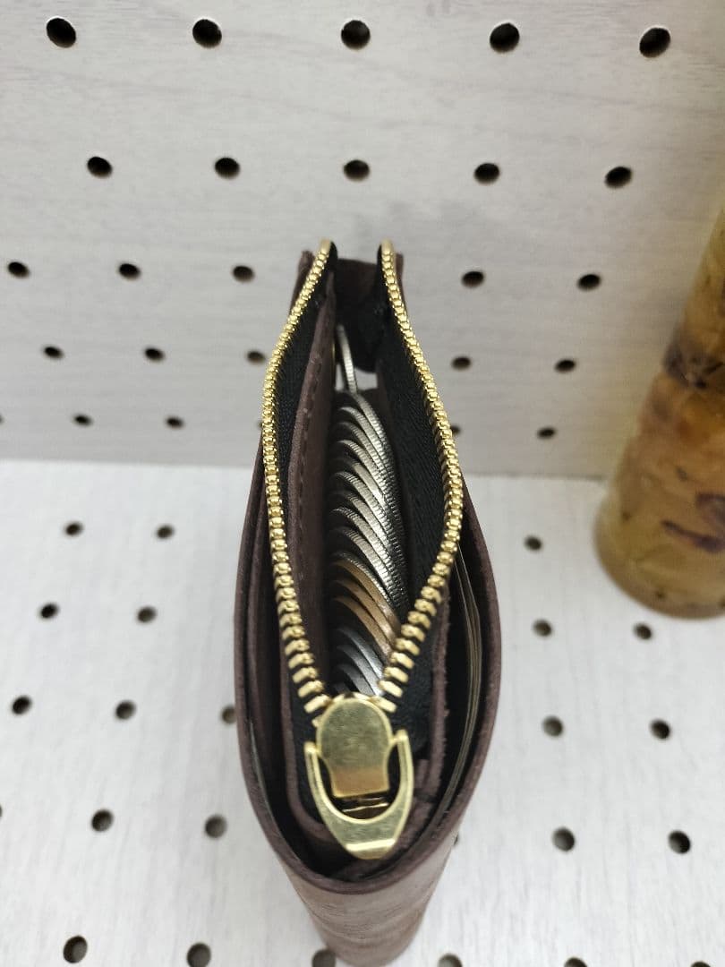 【一部汚れあり：在庫処分】二つ折り財布　ハンドメイド　本革 レザークラフト