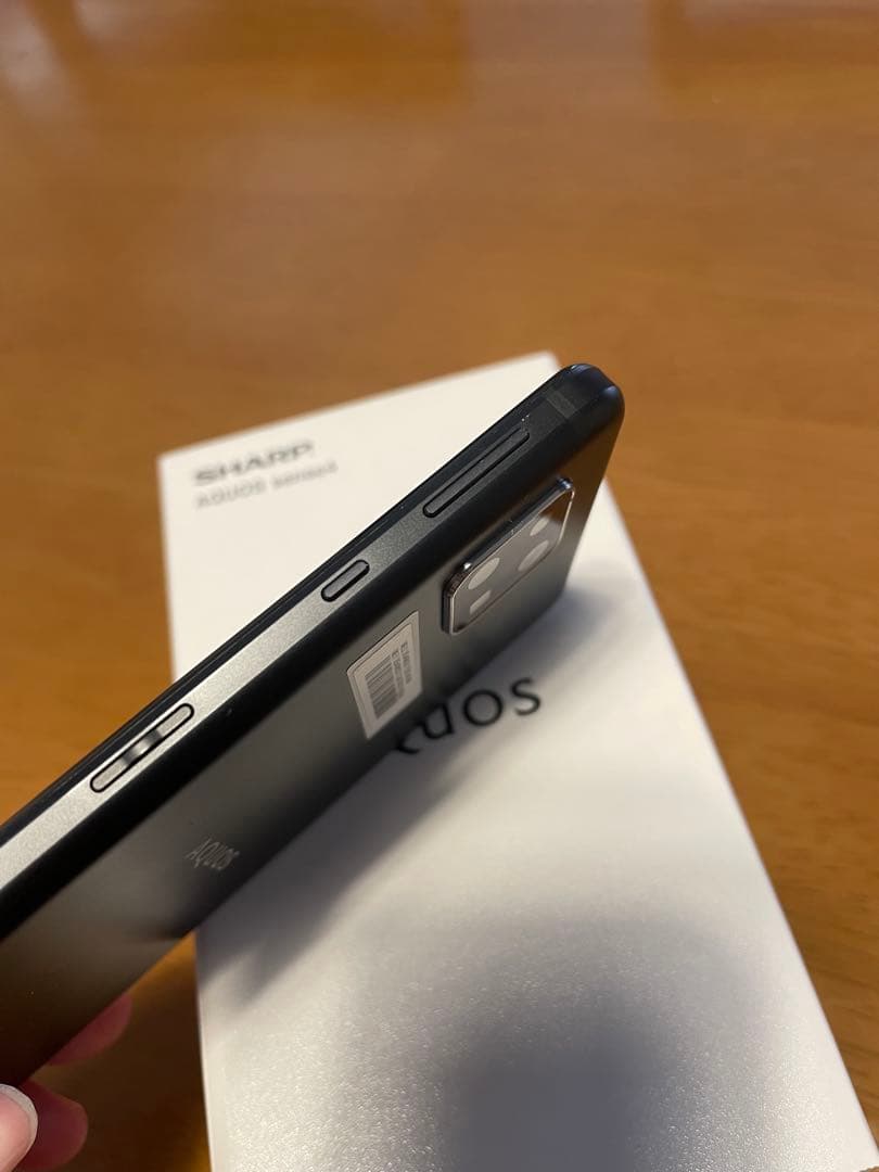 SHARP AQUOS sense4 ブラック