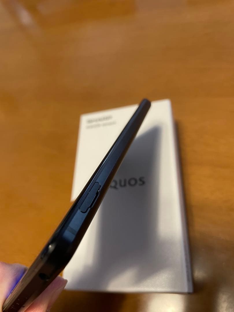 SHARP AQUOS sense4 ブラック