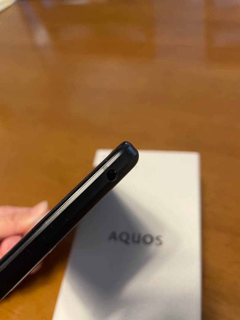 SHARP AQUOS sense4 ブラック