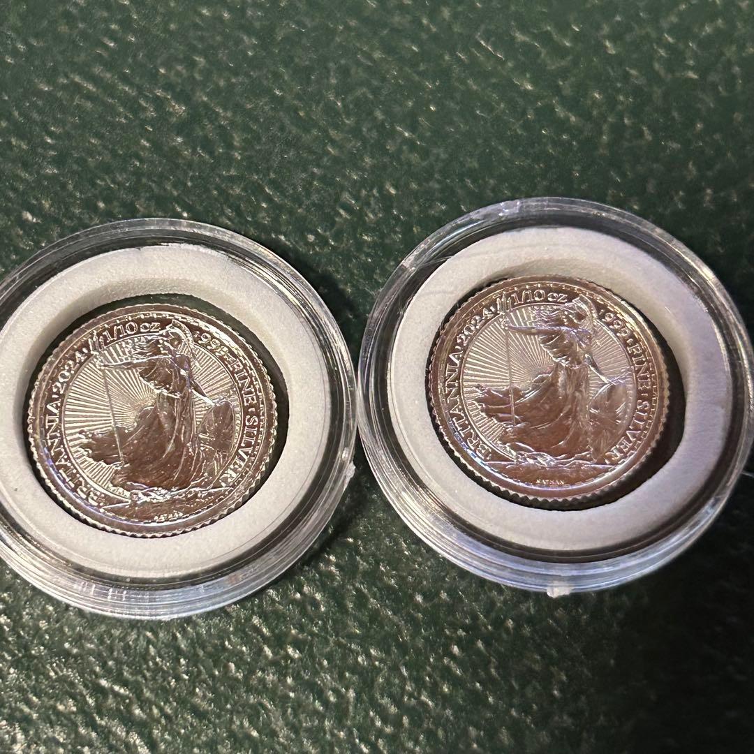 【純銀】イギリスのロイヤルミント（王室造幣局）発行「ブリタニア銀貨」　2枚セット