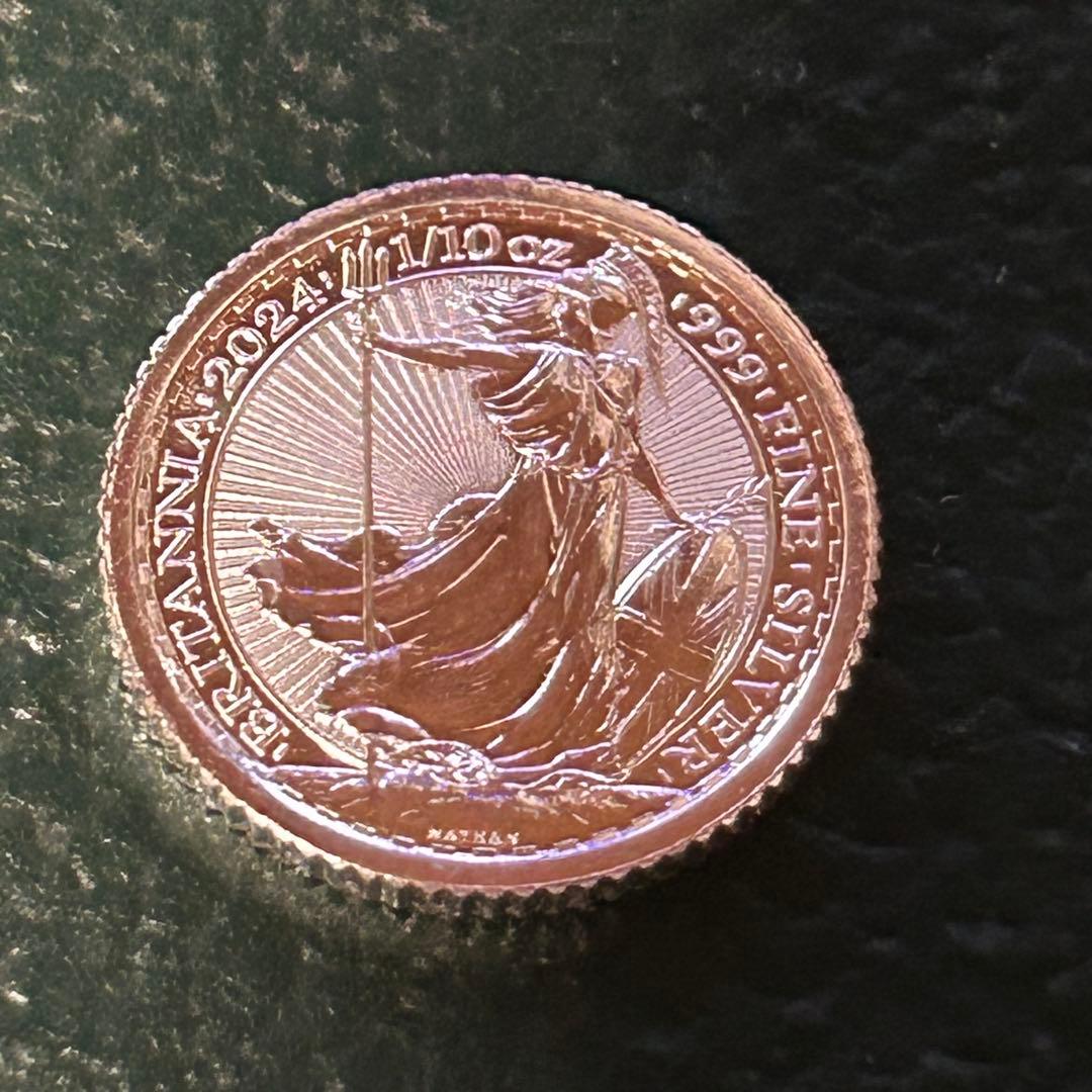 【純銀】イギリスのロイヤルミント（王室造幣局）発行「ブリタニア銀貨」　2枚セット