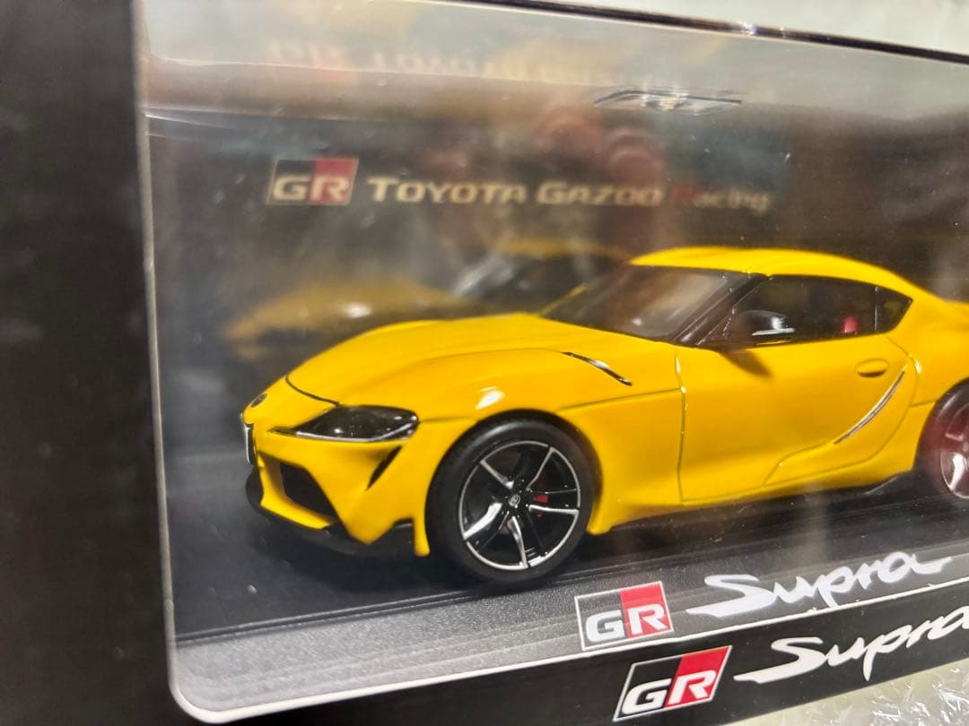 GRスープラ　カラーサンプル ミニカー ライトニングイエロー　シュリンク未開封