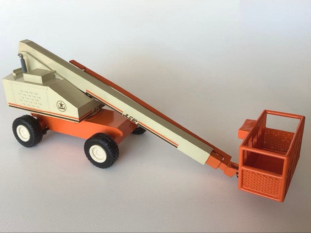 NZGミニカー　高所作業車JLG Model 60H 1/50
