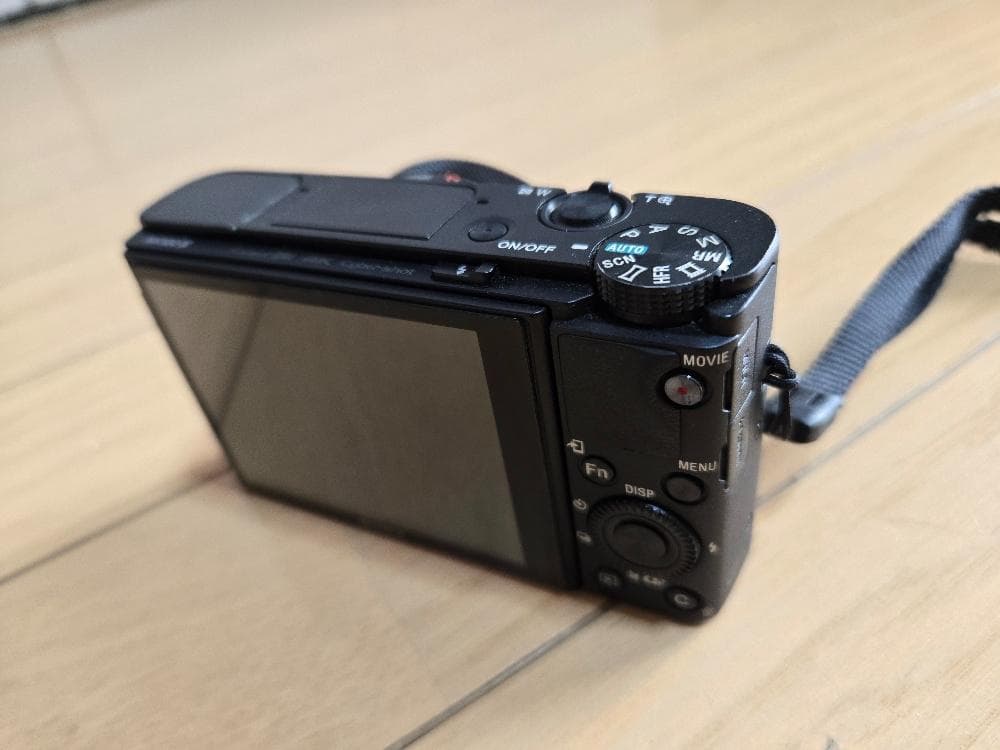 コンパクトデジタルカメラ SONY Cyber-shot RX100M4