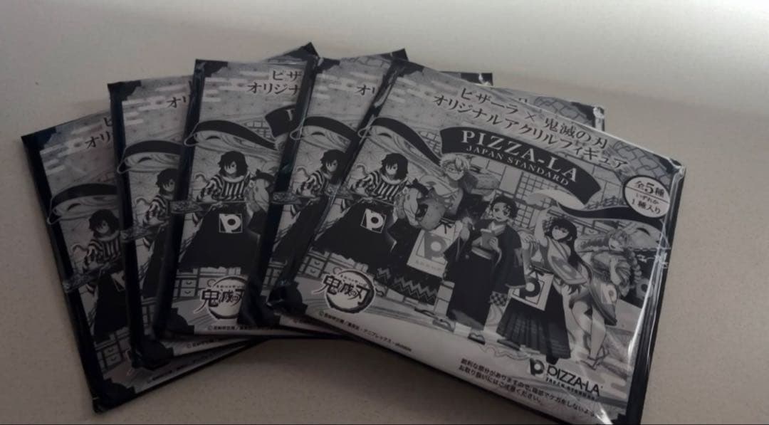 PIZZA-LA ピザーラ 鬼滅の刃アクリルスタンド