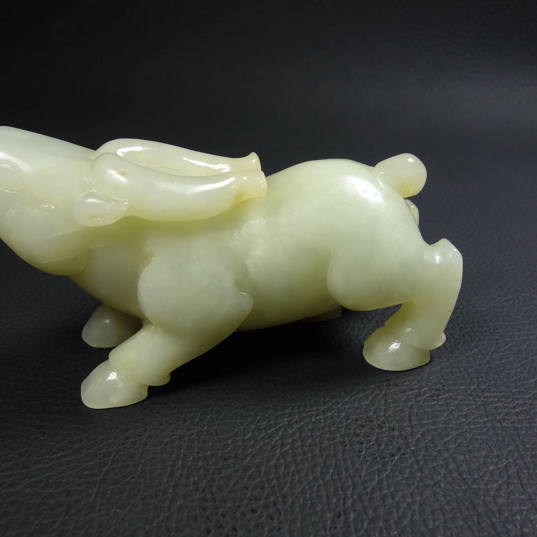 唐時代 和田玉 牛造形 彫刻置物 200g 守護 お守り 置物 中国古美術 置