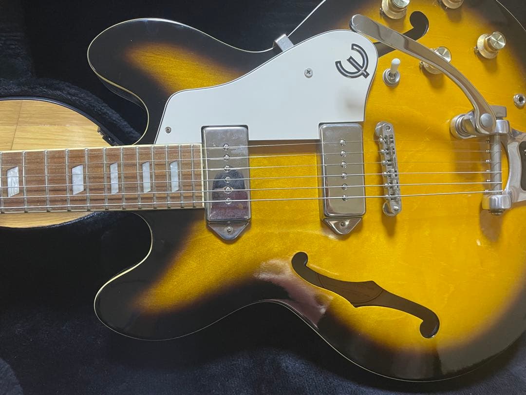 ふゆワタル純正ハードケース付き！Epiphone casinoカジノ