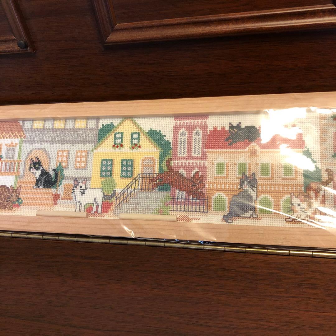 ホビーラホビーレ　クロスステッチ　猫の住む街　完成品　オーダー品