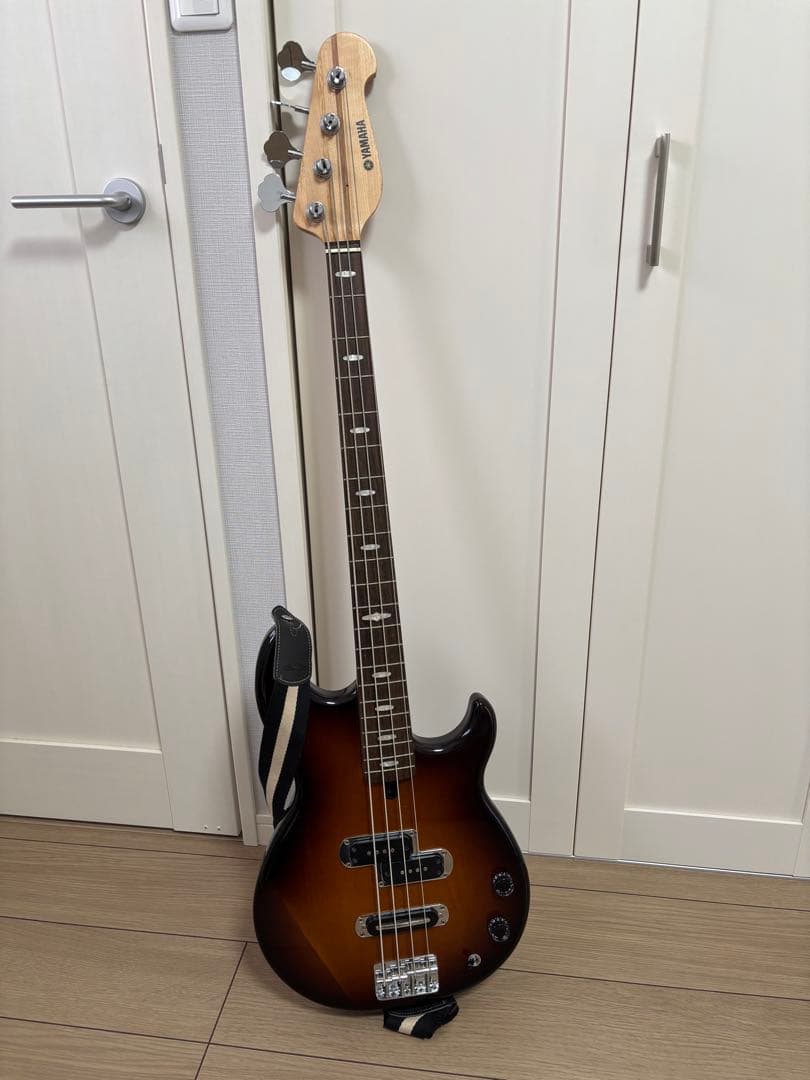 Yamaha エレキベース BB424