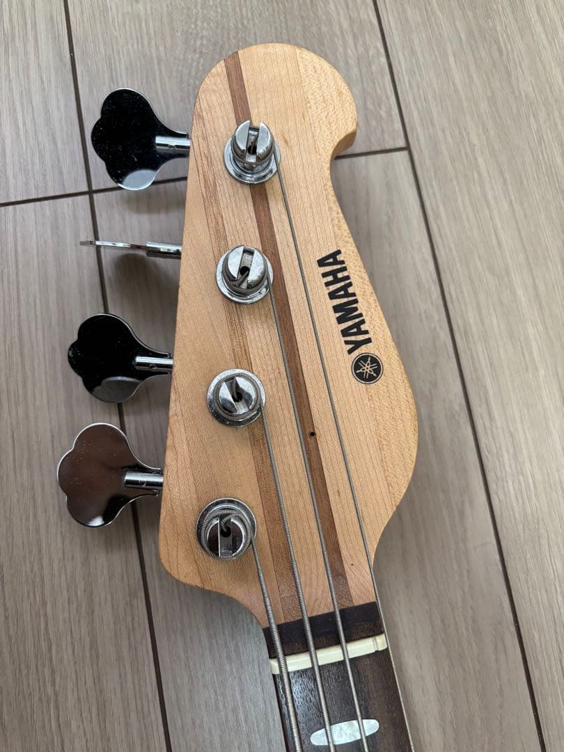 Yamaha エレキベース BB424