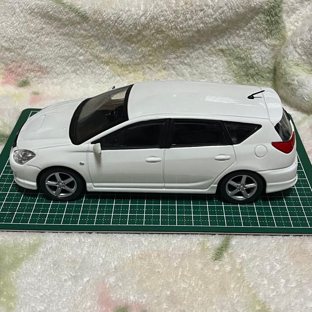 トヨタ　カルディナ TOYOTA CALDINA 1/24 スケール　ミニカー
