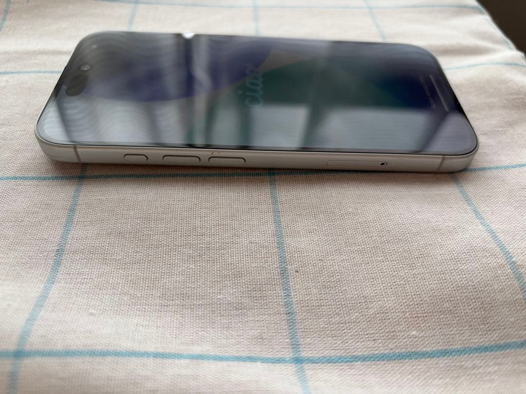 さ*く様 iPhone16 128GB ホワイト　SIMフリー