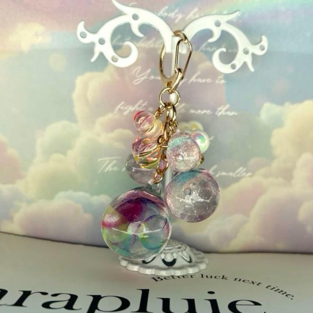 レジンキーホルダー　シャボン玉　ピンク　雲　ハンドメイド