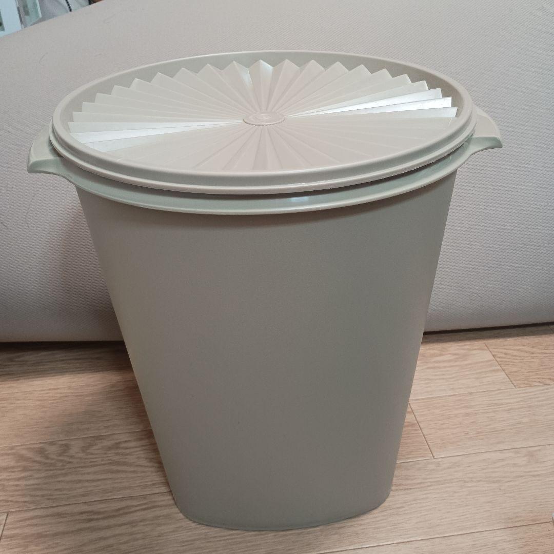 TUPPERWARE タッパーウェア　マキシクイーンデコレーター