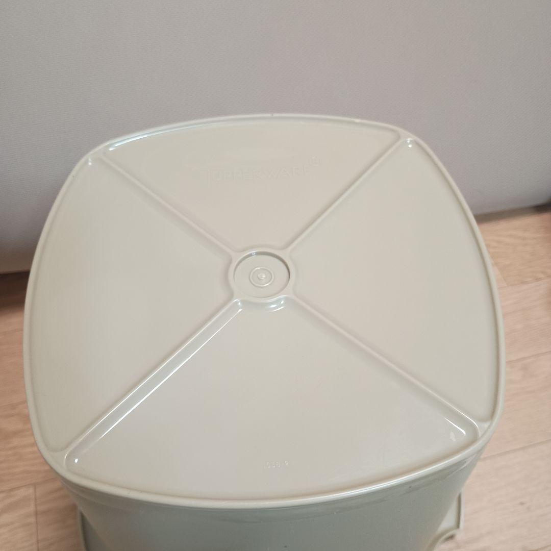 TUPPERWARE タッパーウェア　マキシクイーンデコレーター