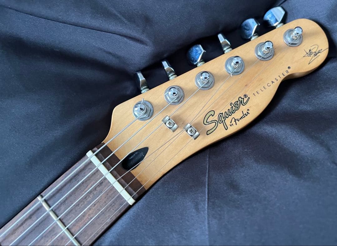 ギター Squier byFender Avril Lavigne Telecaster