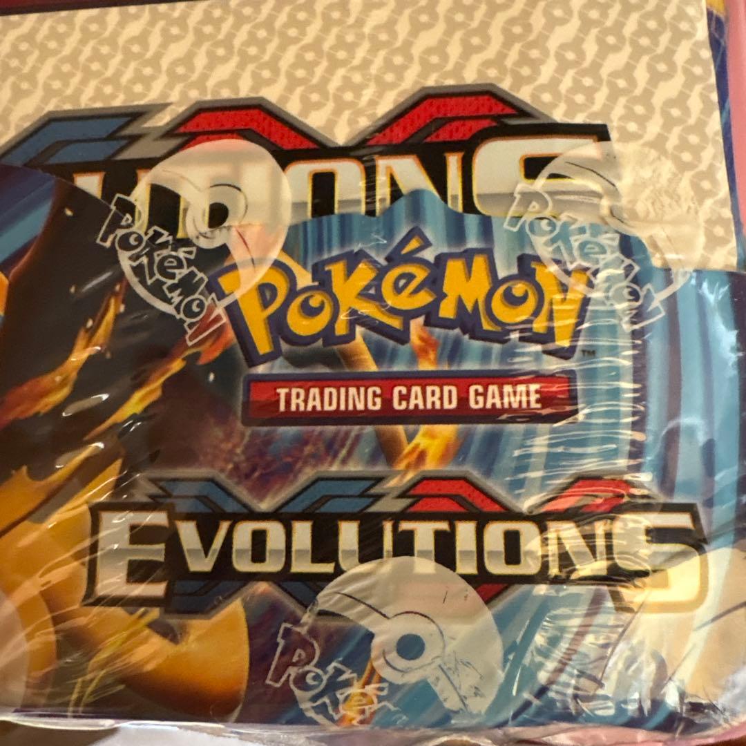 ポケモンカードゲームのEVOLUTIONSシリーズの未開封BOX 海外版