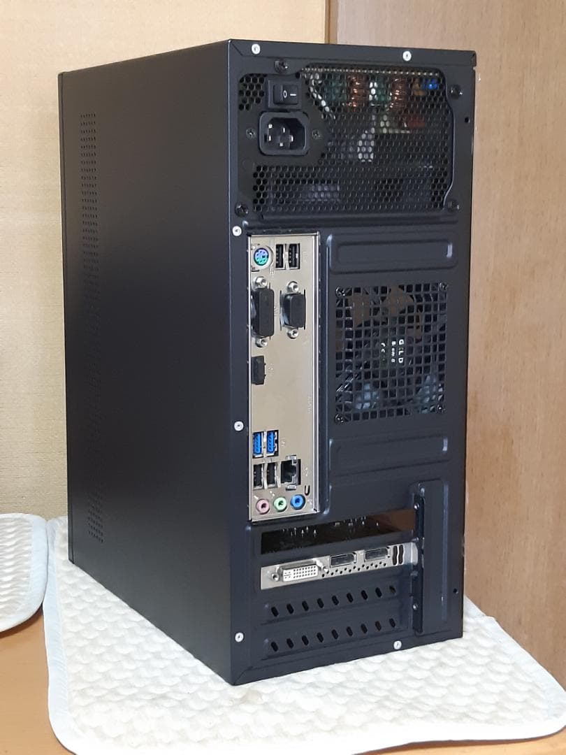 自作PC　i7 8700・8GB・SSD128GB・K2200・Win11