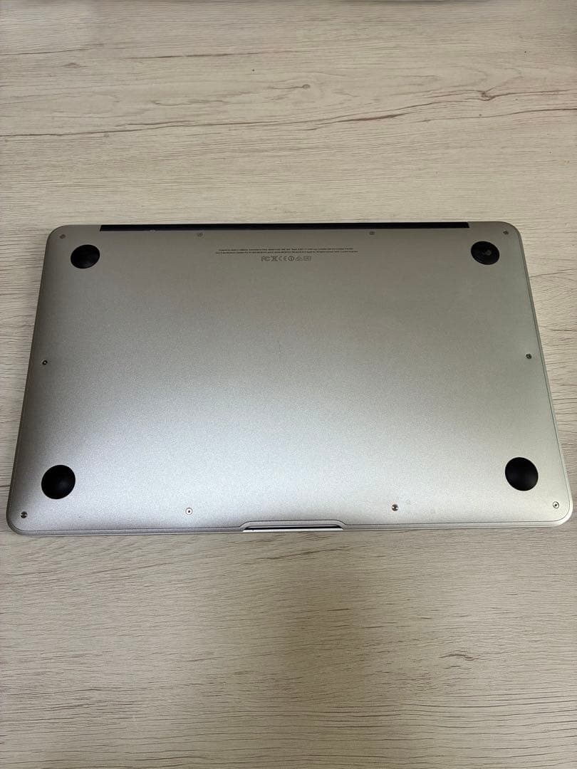 MacBook Air 11インチ Mid 2013(i5/4GB/128GB)