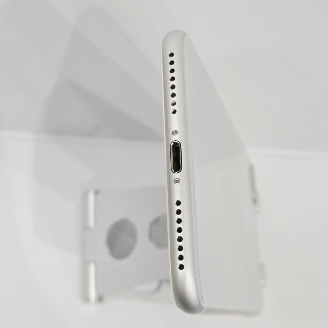 04 iPhone8 Plus シルバー SIMフリー 美品 バッテリー83%