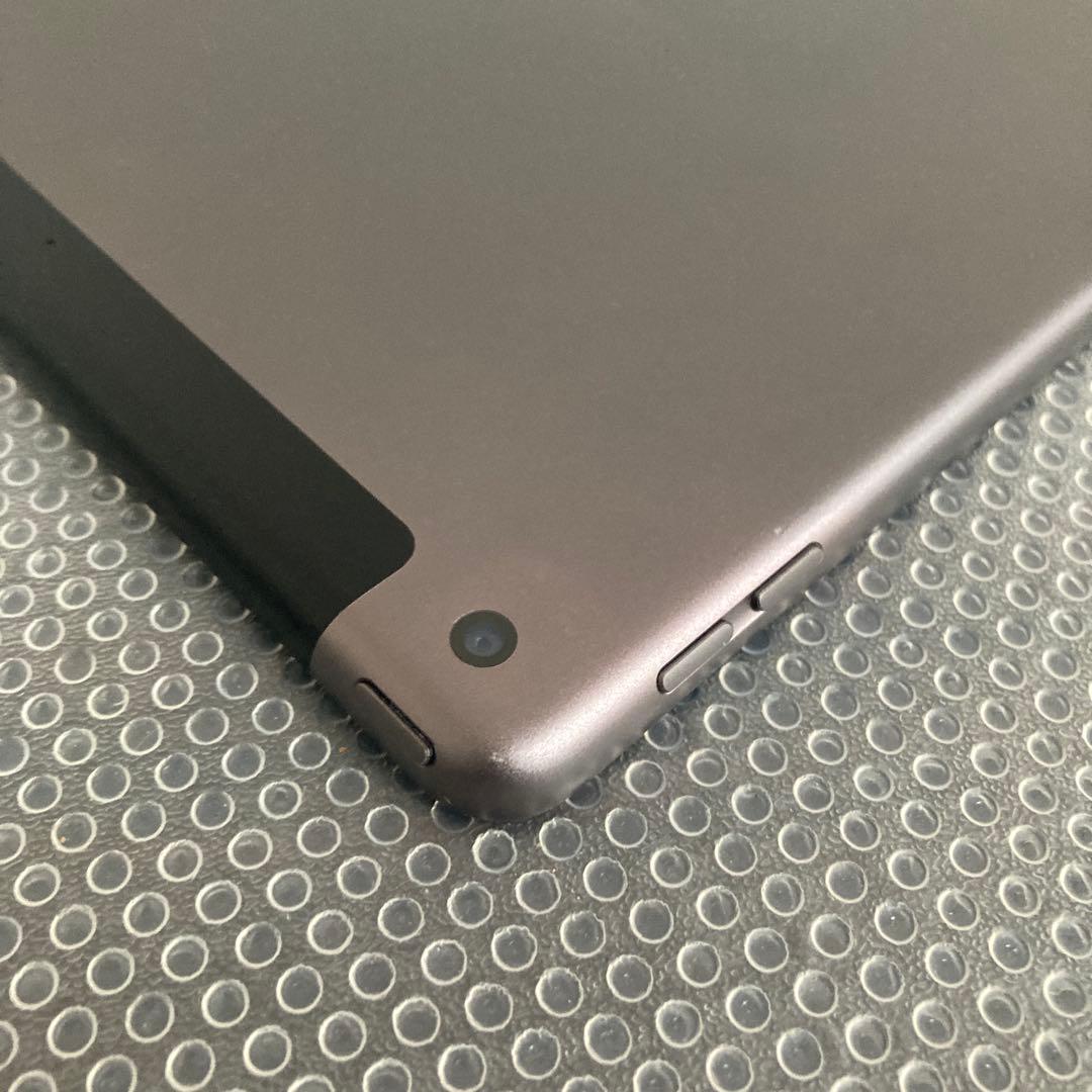 4113【早い者勝ち】電池最良好☆iPad7 第7世代 32GB SIMフリー☆