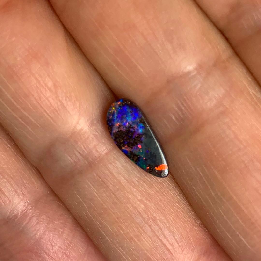 ボルダーオパール　ルース　　1.32ct
