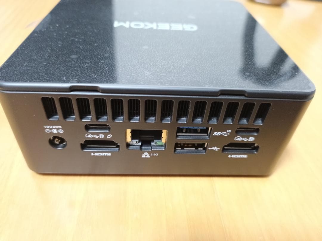 GEEKOM IT15 Ultra AI ミニPC（美品）