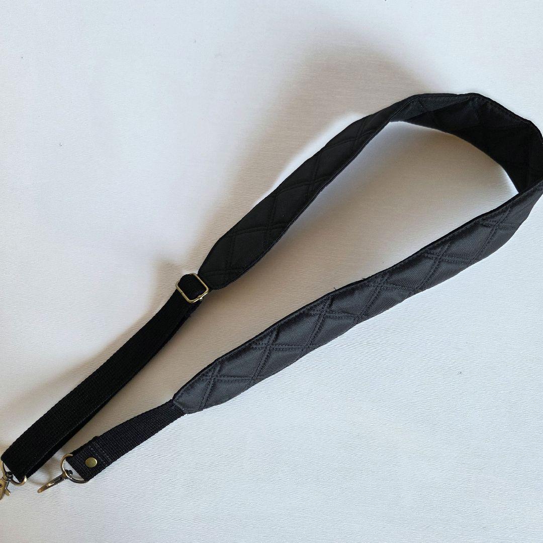 Hina　ラウンドショルダーバッグ　ハンドメイド