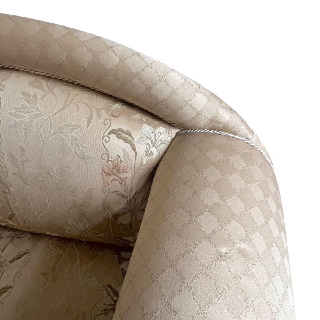 【豪華絢爛】【高級】2人掛けソファ　ファブリック ヨーロッパ　欧風　ラウンジ