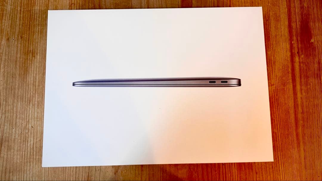 【美品】M1 MacBookAirスペースグレー 13'