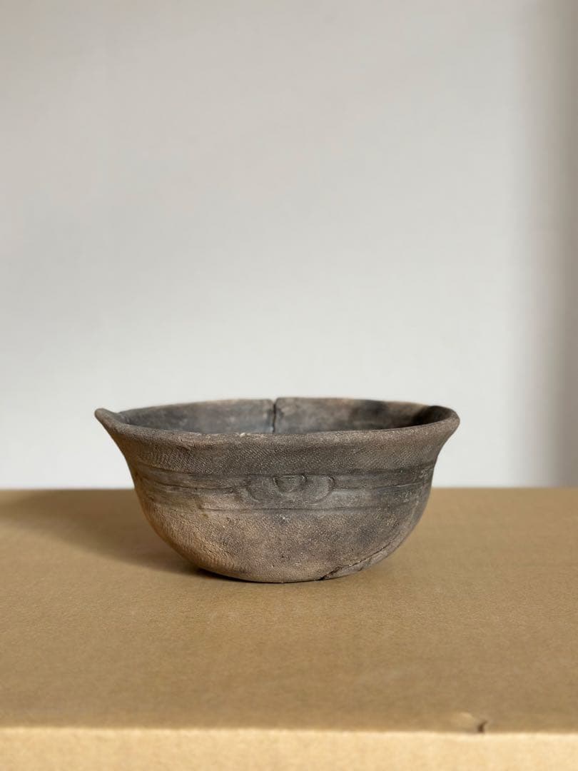 磨消文鉢形土器 (縄文時代晩期)