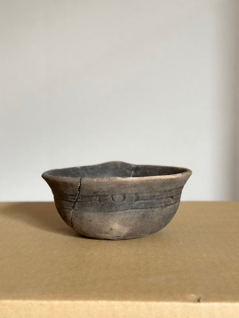 磨消文鉢形土器 (縄文時代晩期)