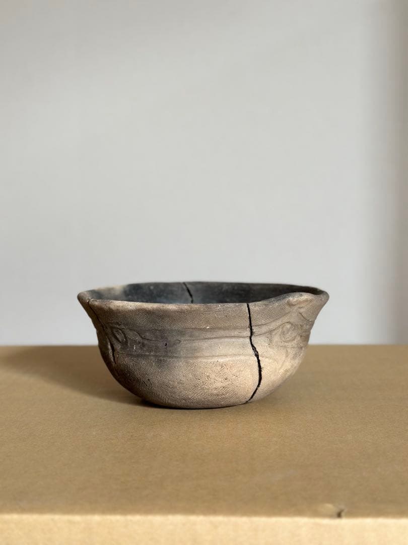 磨消文鉢形土器 (縄文時代晩期)