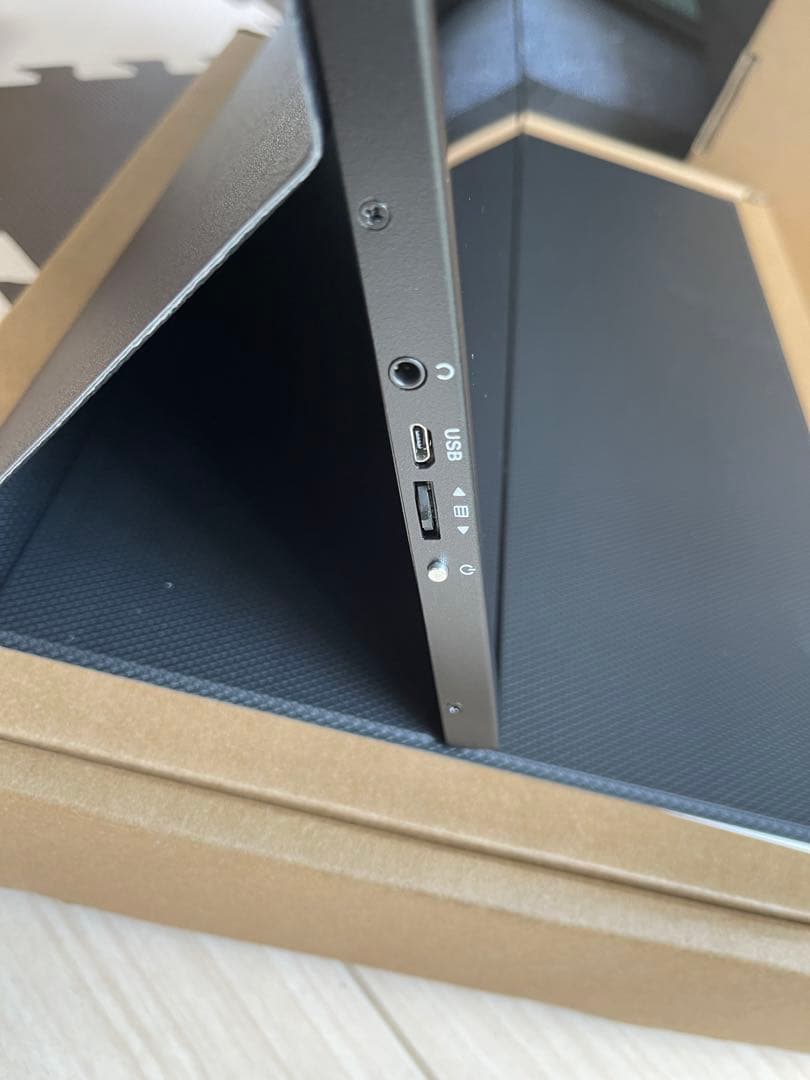 144Hz対応 16インチ ゲーミングモバイルモニター PS5/PC/スマホ用