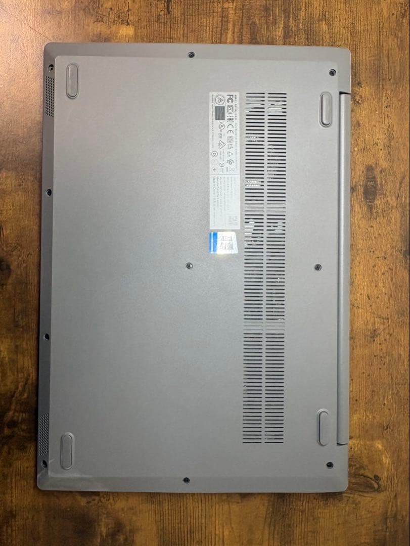 Lenovo IdeaPad 3 15ADA05（Ryzen 7）