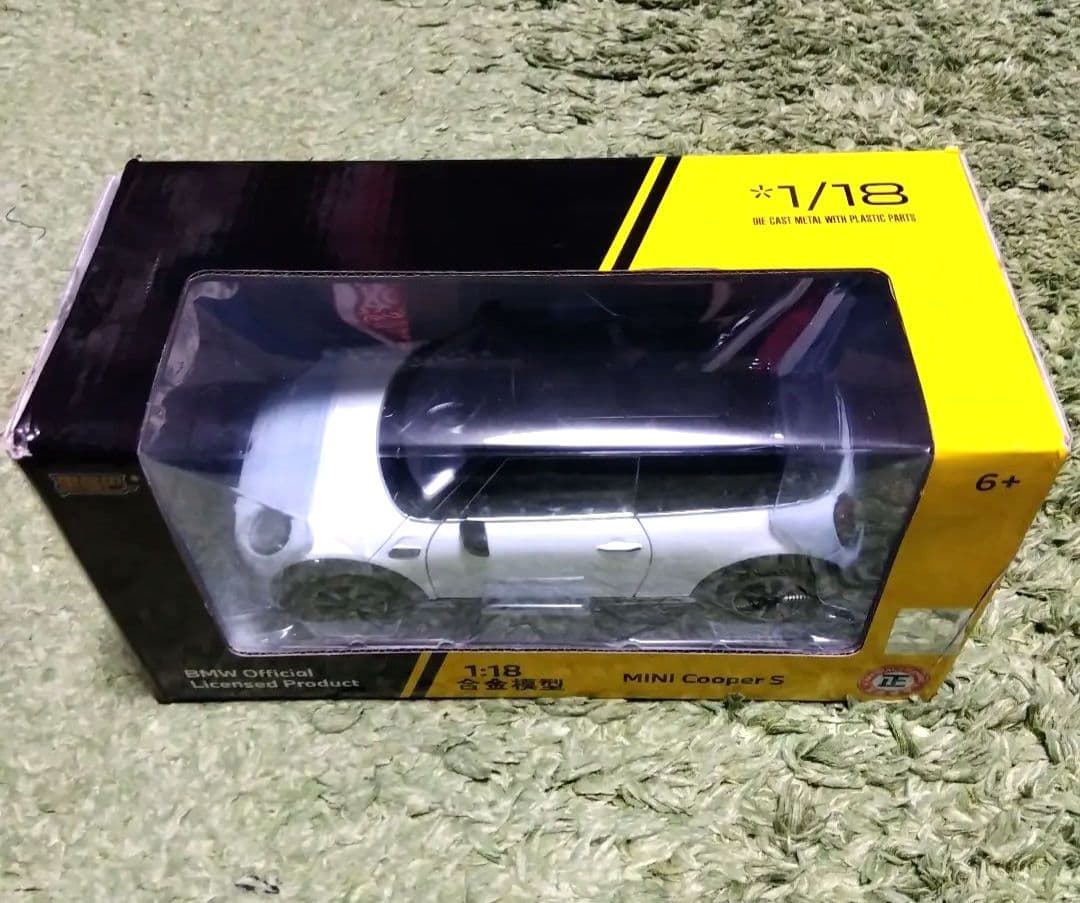 ミニクーパーS　ミニカー　1/18　模型　ミニクーパー　Mini Cooper
