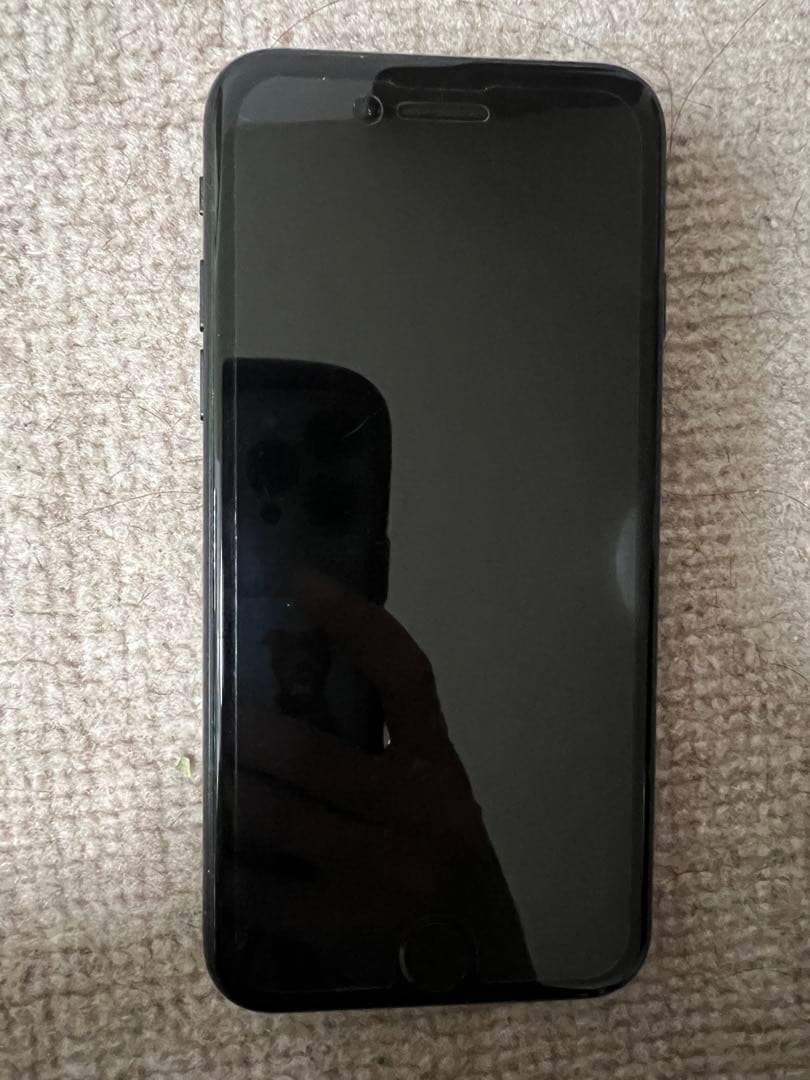 iPhone SE 第二世代　ブラック