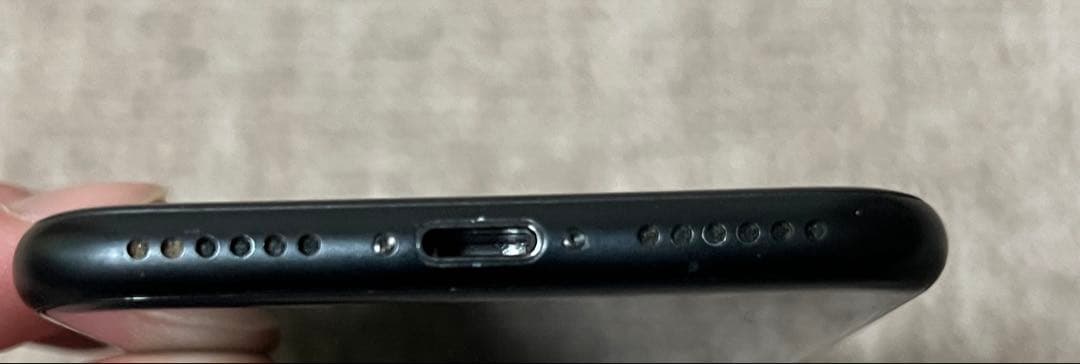 iPhone SE 第二世代　ブラック