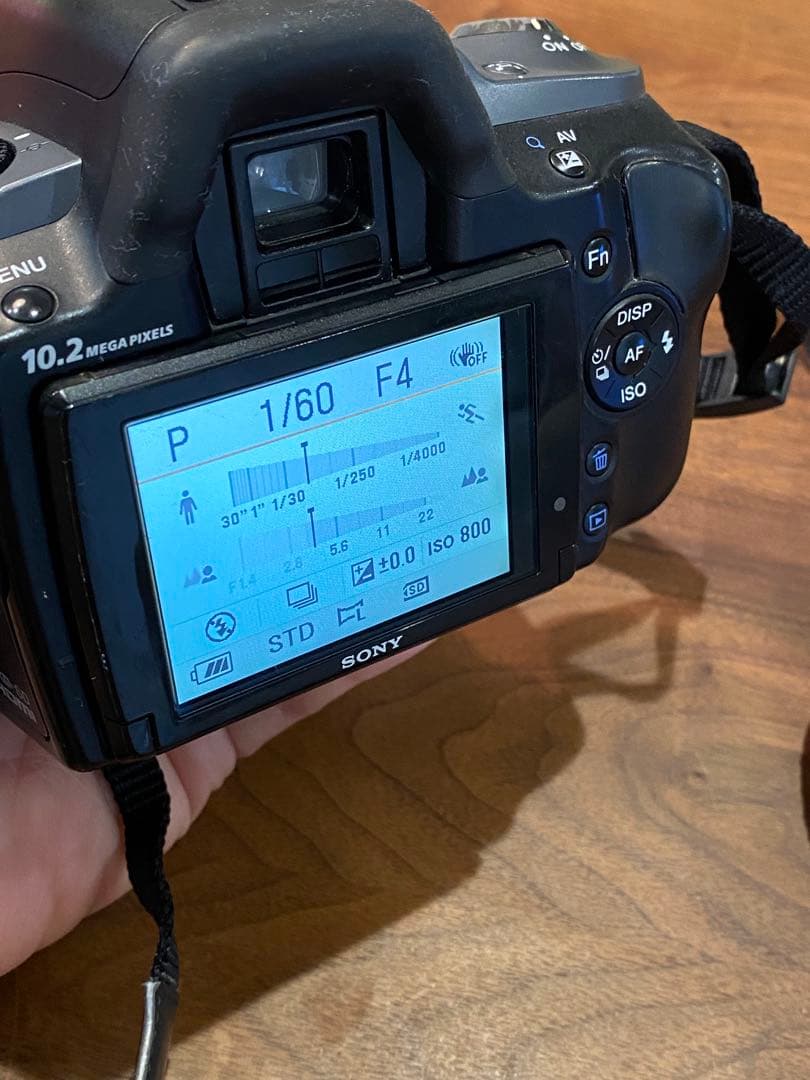 SONY α 330 デジタル一眼レフ ミノルタ　35-105 レンズ付　動作品