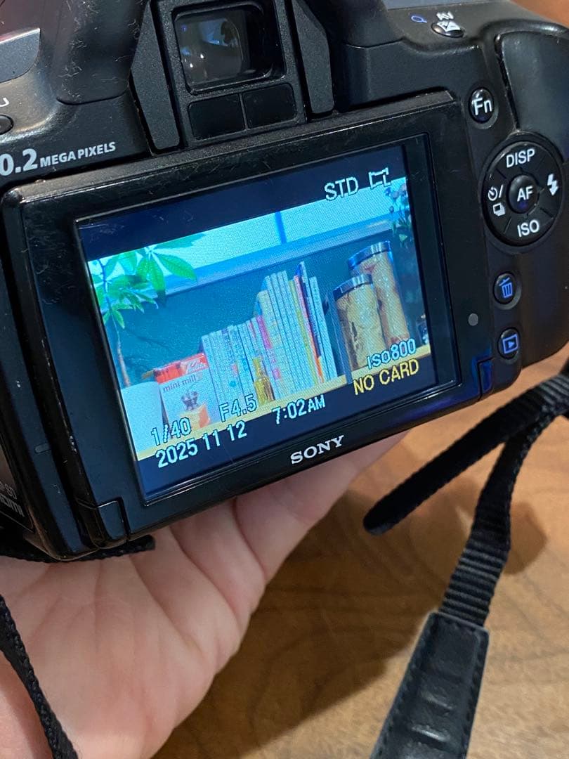 SONY α 330 デジタル一眼レフ ミノルタ　35-105 レンズ付　動作品