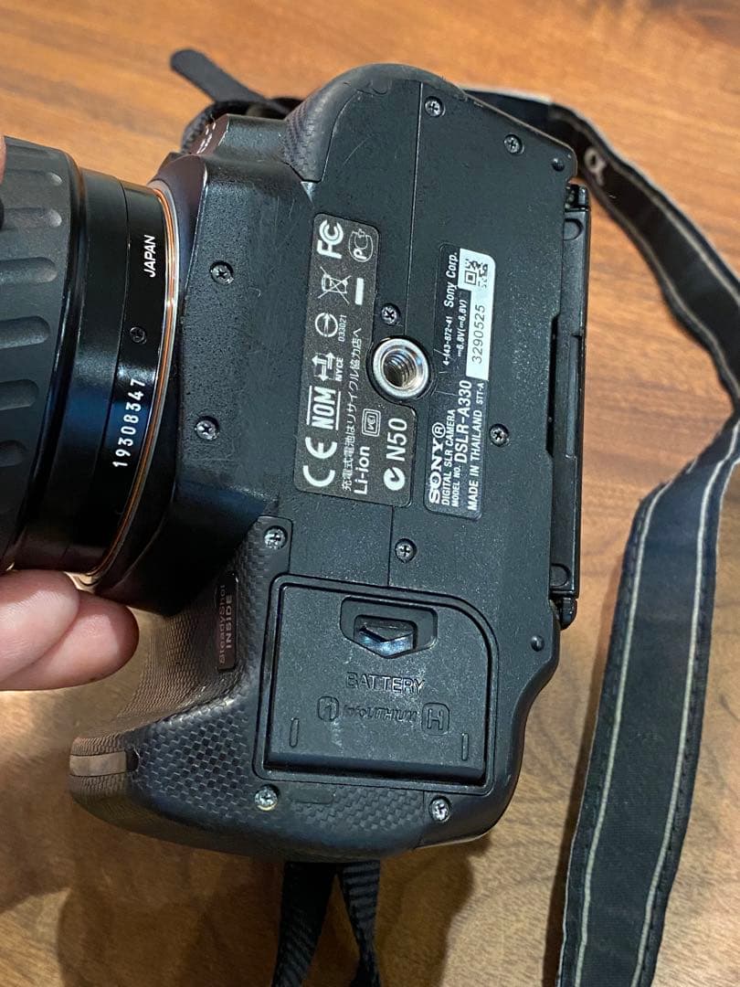 SONY α 330 デジタル一眼レフ ミノルタ　35-105 レンズ付　動作品