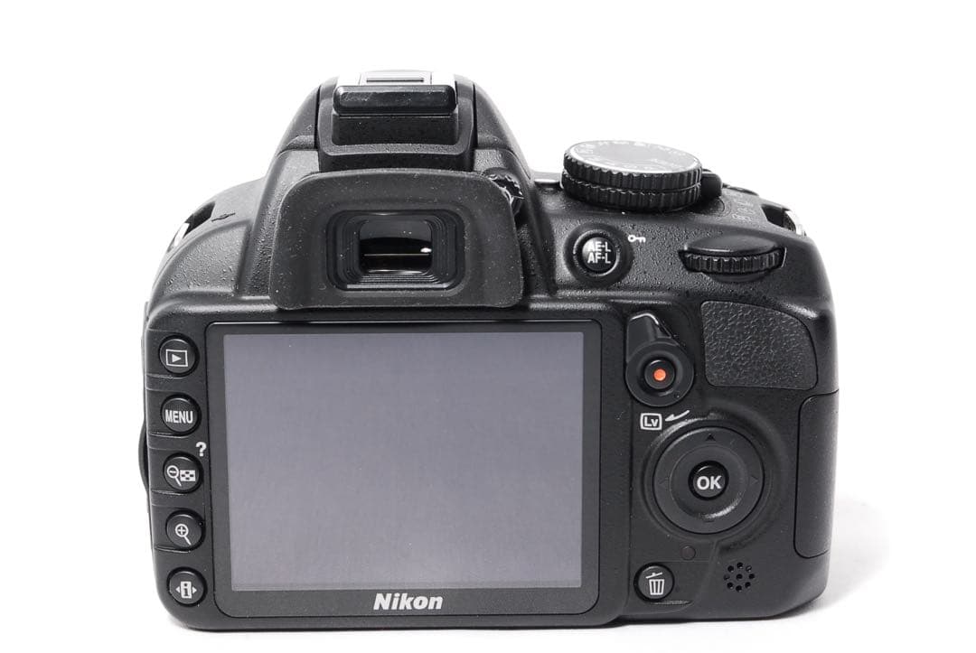 ◆バッグ付き◆Nikon D3100◆バッグ付き◆一眼レフカメラ◆ショット数僅か