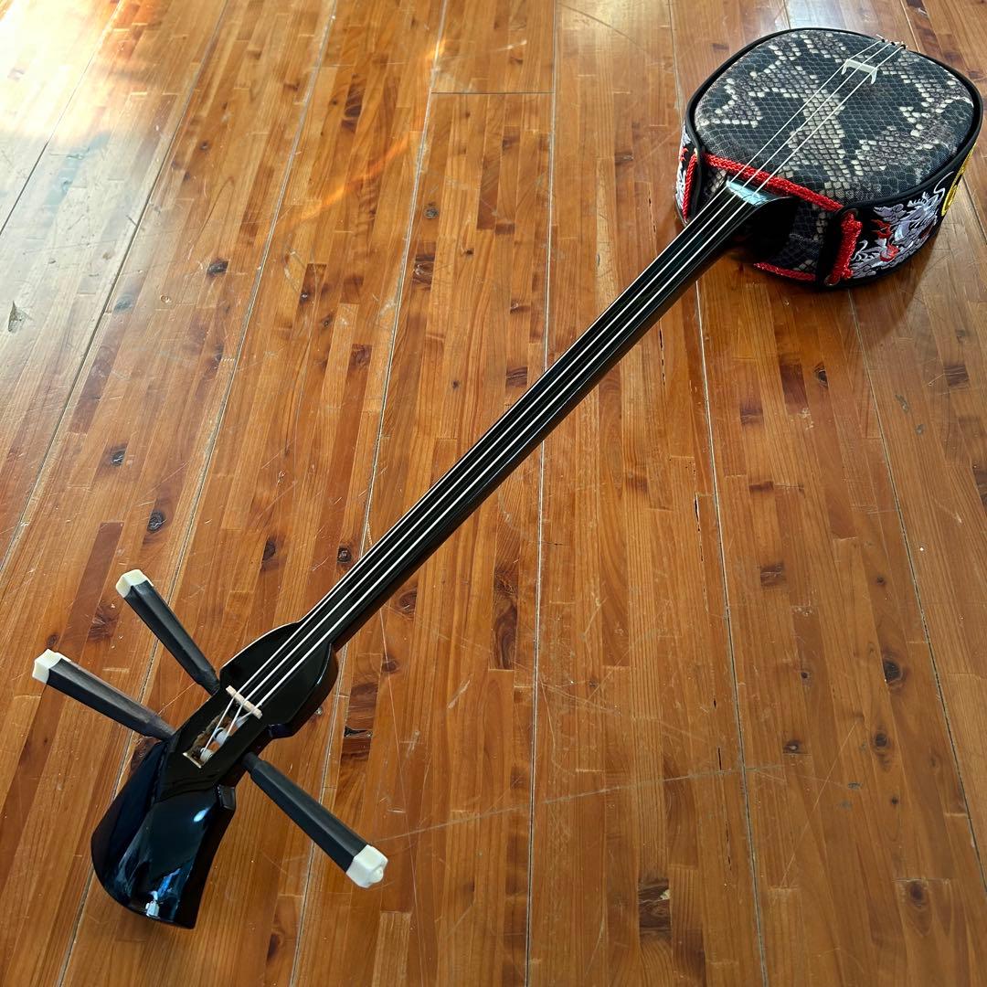 ◼️宮古島から❸ ◼️レア！新品！宮古島柄三線◼️女性　◼️沖縄　◼️初心者　◼️実器音有り